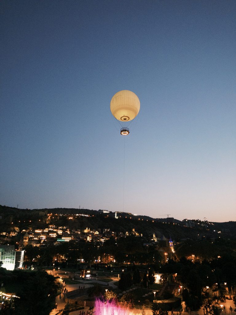 トビリシの夜景