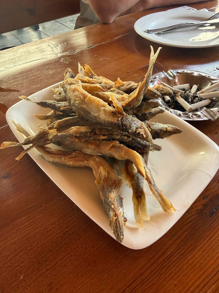 レストランの焼きししゃも
