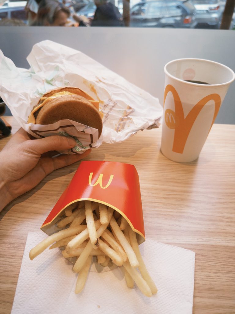 トビリシのMacdonald