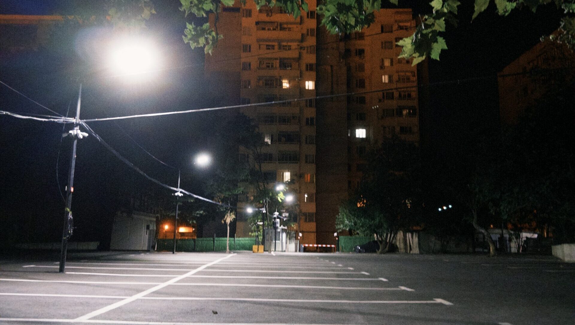 トビリシの夜道